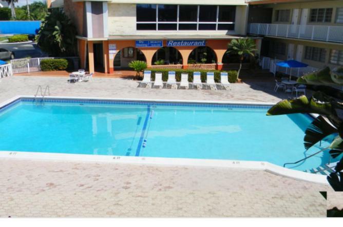 Hallandale Studio With Pool Apartment ฮาลลันเดลบีช ภายนอก รูปภาพ